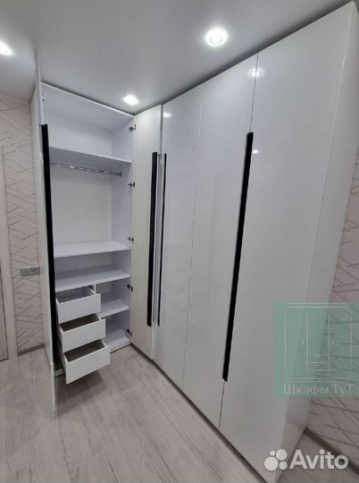 Встраиваемый шкаф