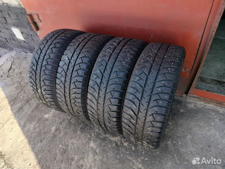 Bridgestone Ice Cruiser 7000 235/60 R16 100T