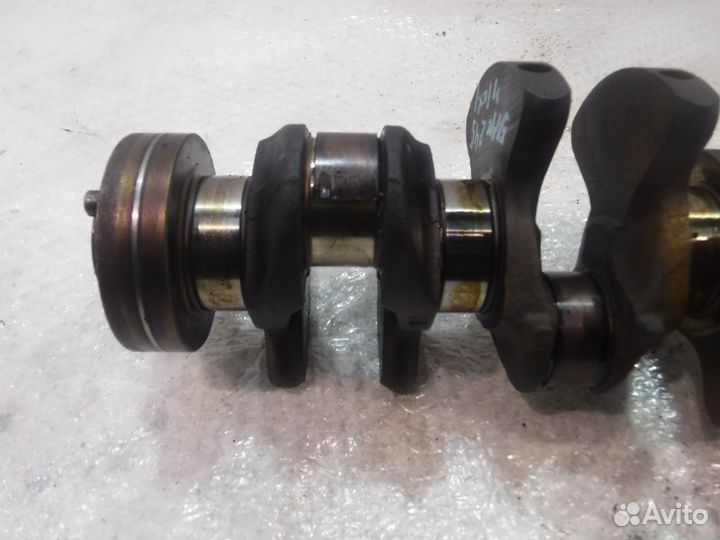 Коленвал Mercedes W124 E