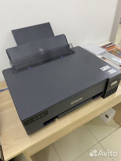 Epson l18050 принтер для фото А3 практически новый