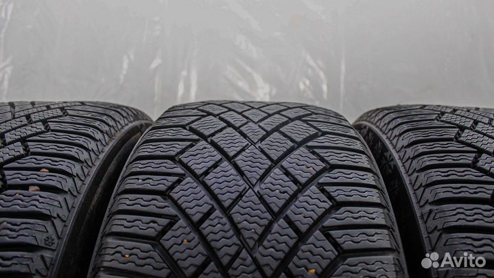 Continental ContiVikingContact 7 225/50 R18 99T