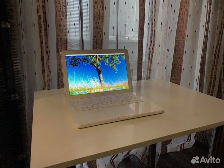 Apple MacBook 13’ mc516rs mid 2010 ssd