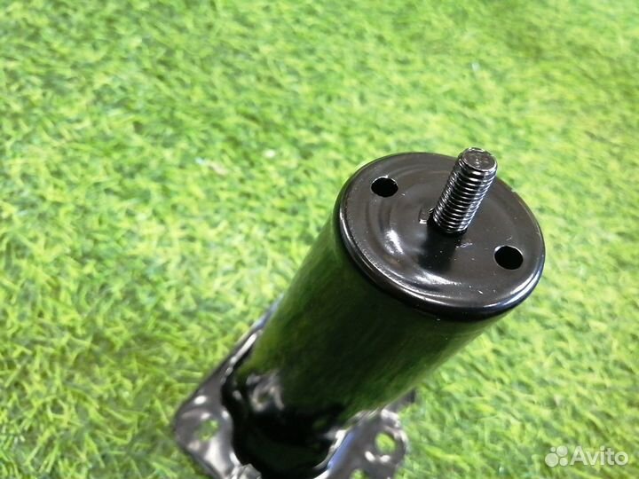 Кронштейн усилителя бампера передний Toyota