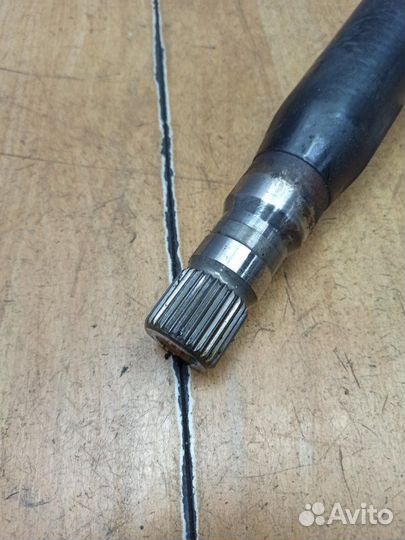 Промежуточный вал кпп Opel Zafira B Z19DT 2006