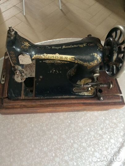 Швейная машинка зингер ручная