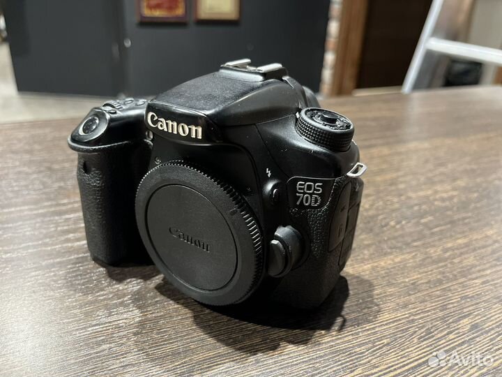 Фотоаппарат Canon EOS 70D body