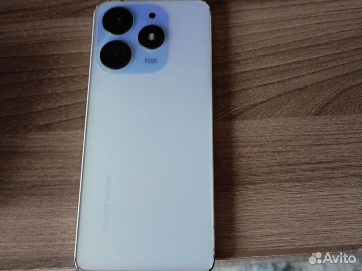 TECNO Spark 10 Pro, 4/128 ГБ