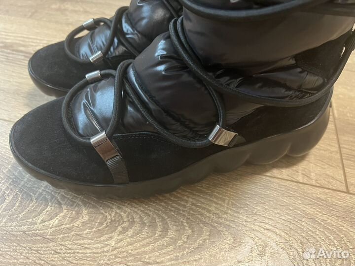 Дутики женские Moncler