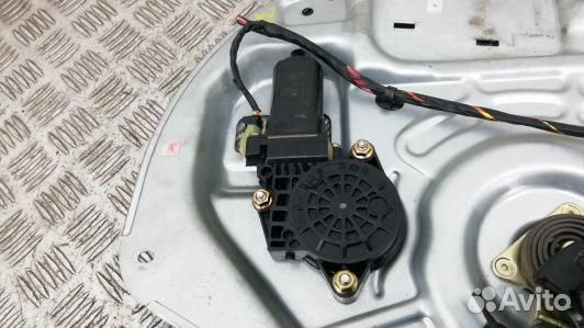 Стеклоподъемник передний правый hyundai tucson JM