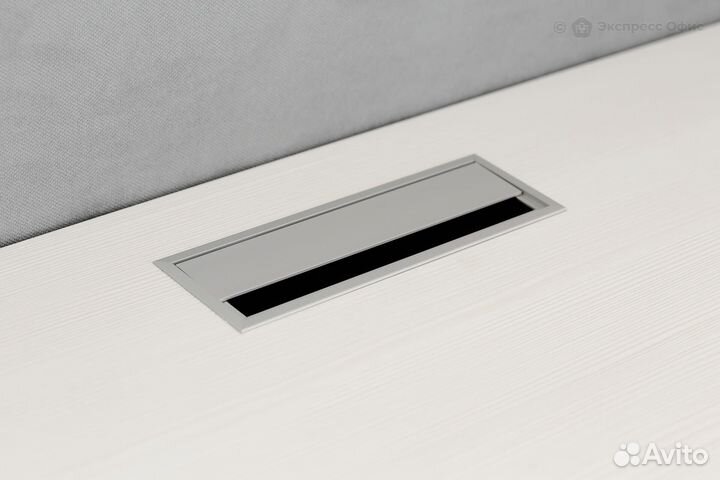 Стол-бенч для крепления к тумбам Gloss сбчт.989