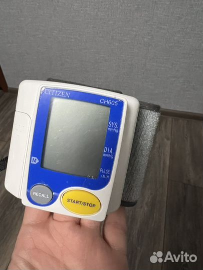 Тонометр на запястье Citizen CH605