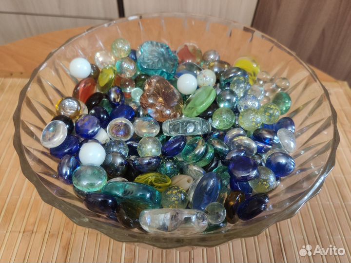 Стеклянные камни