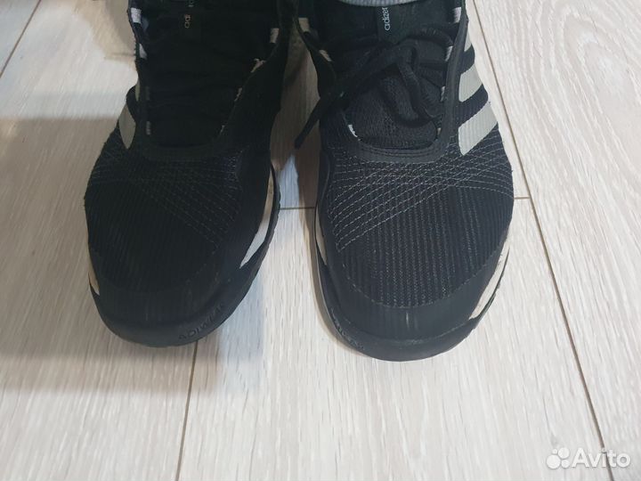 Кроссовки Adidas оригинал 43,5