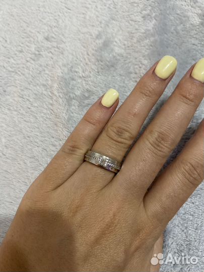 Серебряное кольцо