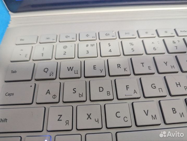 Microsoft Surface book 3 13.5