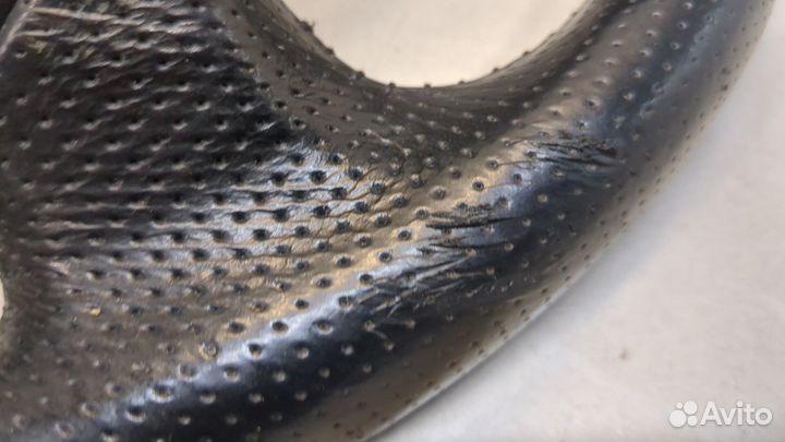 Руль Nissan Elgrand