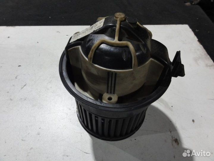 Моторчик отопителя (печки) Peugeot 308 1 1.6 EP6