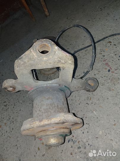 Поворотный кулак в сборе mercedes sprinter VW lt