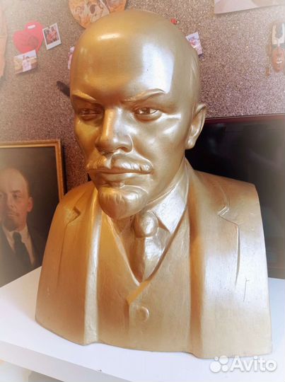 Бюст В. И. Ленина гипсовый