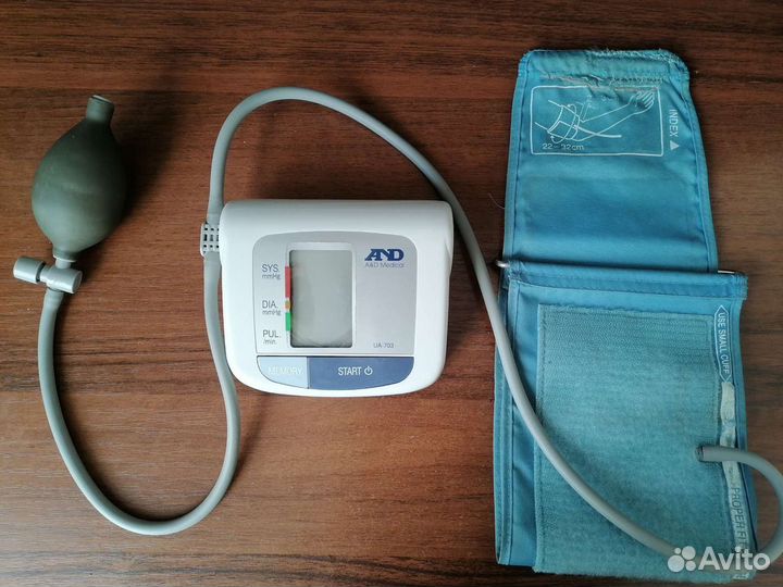Тонометр AND
