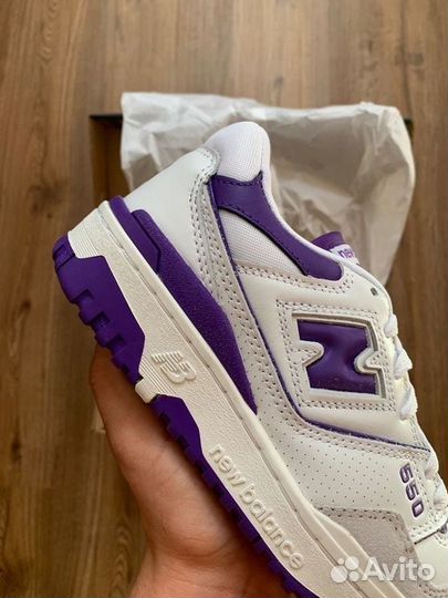 Кроссовки new balance 550 фиолетовые