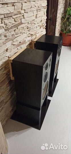 Yamaha ns-200m