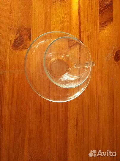 Комплект из чашки и блюдца, стекло