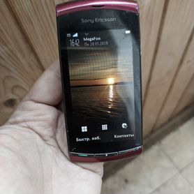 Sony Ericsson Vivaz U5 (ex-Kurara): снимает HD-видео