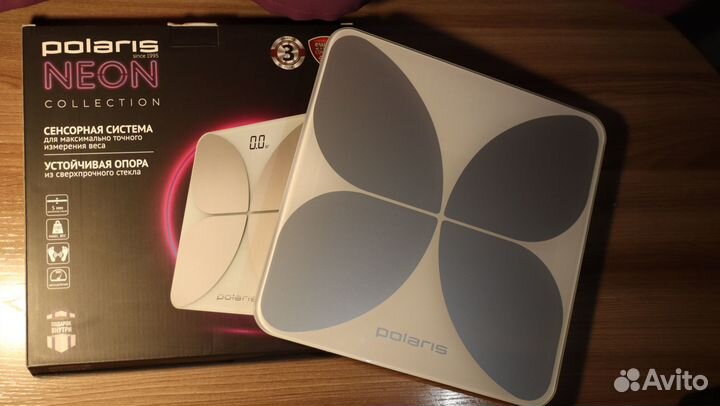 Весы напольные электронные polaris neon collection