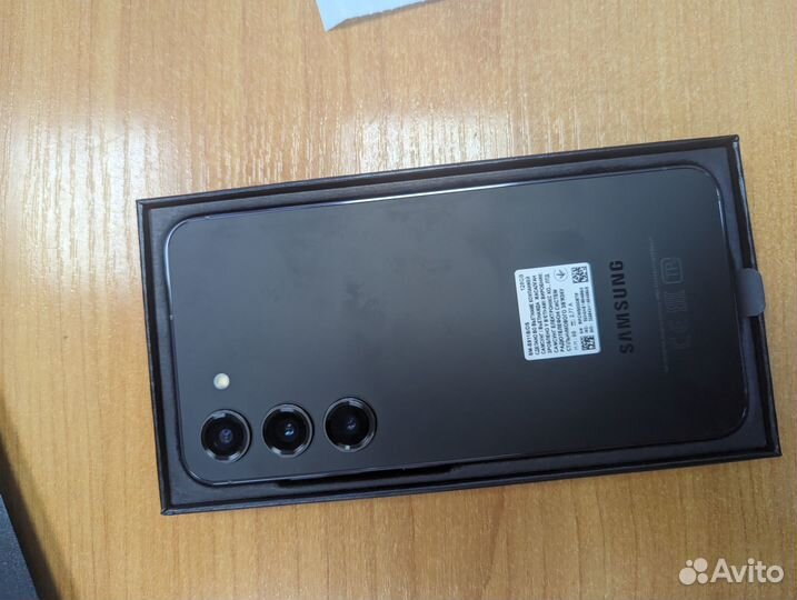 Продам samsung s23