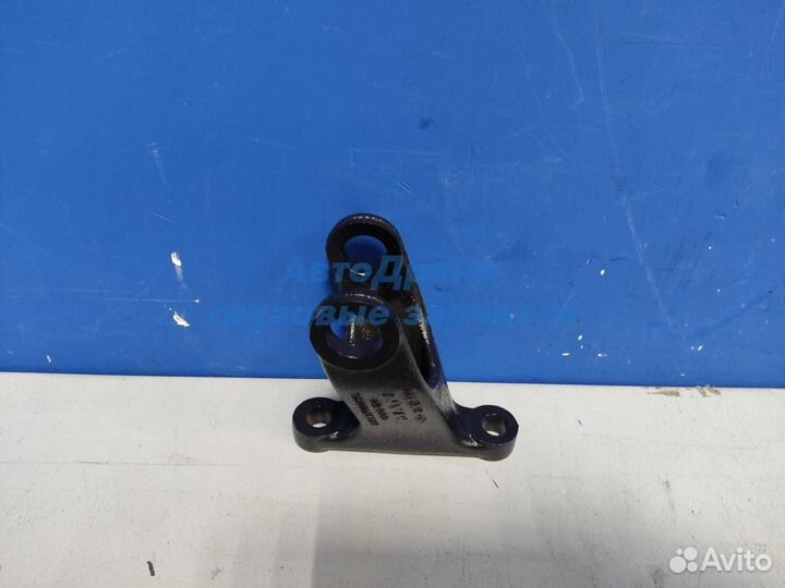 Кронштейн переднего амортизатора грузовиков Ман