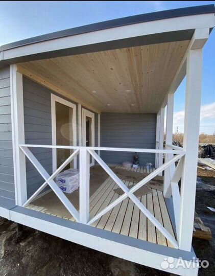 Каркасная баня с террасой