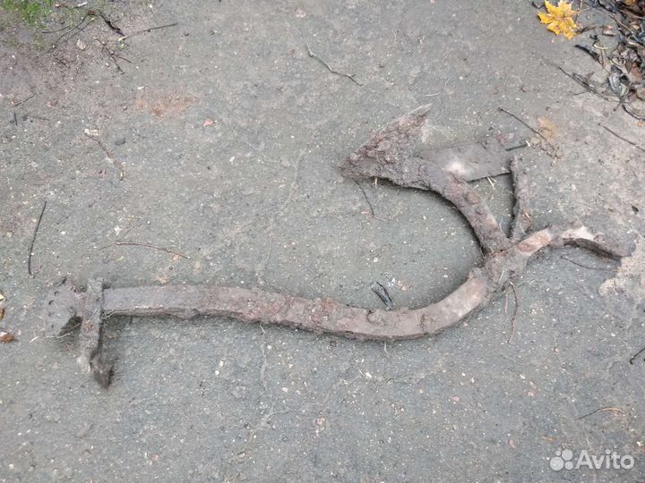 Конный антуражный плуг