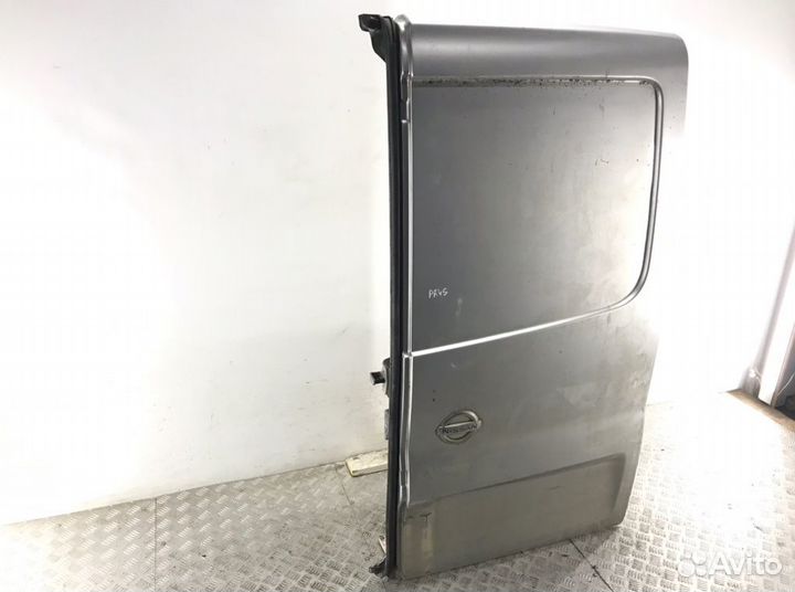 Дверь задняя распашная правая Nissan Primastar 2.0