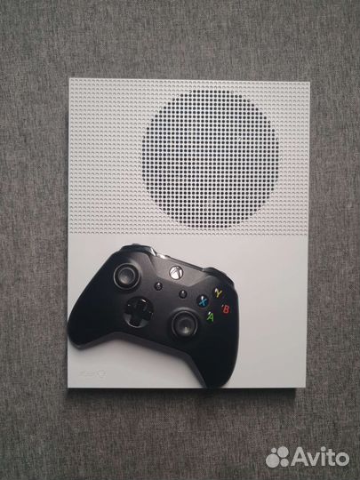 Игровая приставка Xbox One S 1gb