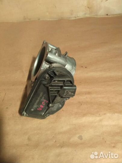 Ford Explorer 5 2011-2015 год дроссельная заслонка