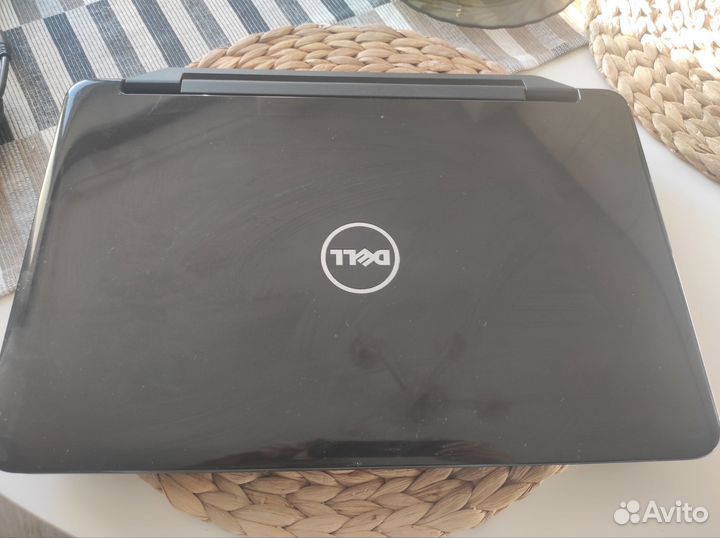 Ноутбук dell Inspiron 3520