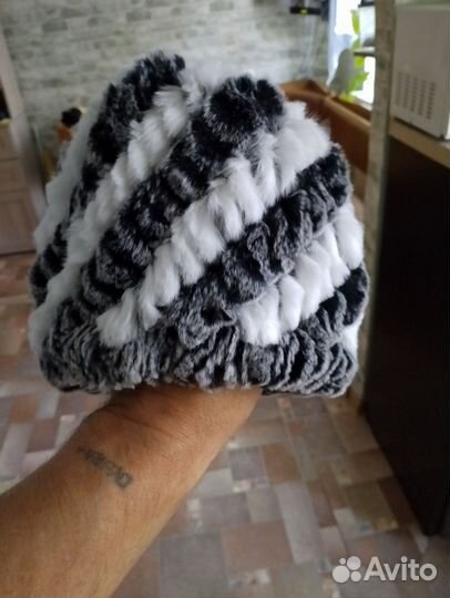 Шапка зимняя женская вязанная