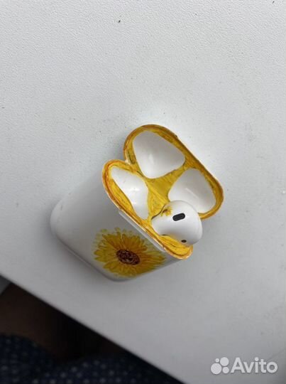 Airpods оригинал