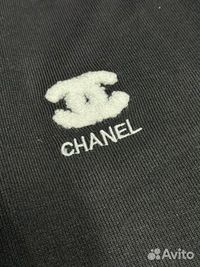 Элегантный костюм Chanel