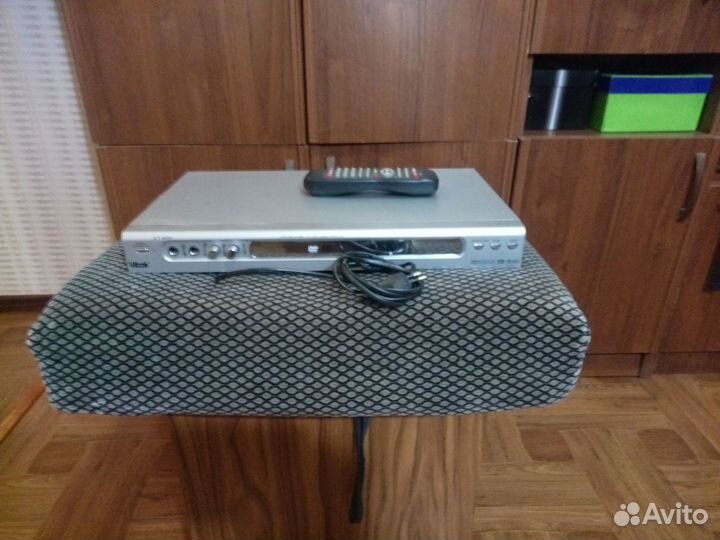 DVD проигрыватель «Vitek VT- 4004» (не рабочий)