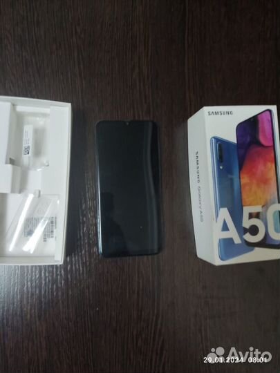 Samsung Galaxy A50, 4/64 ГБ