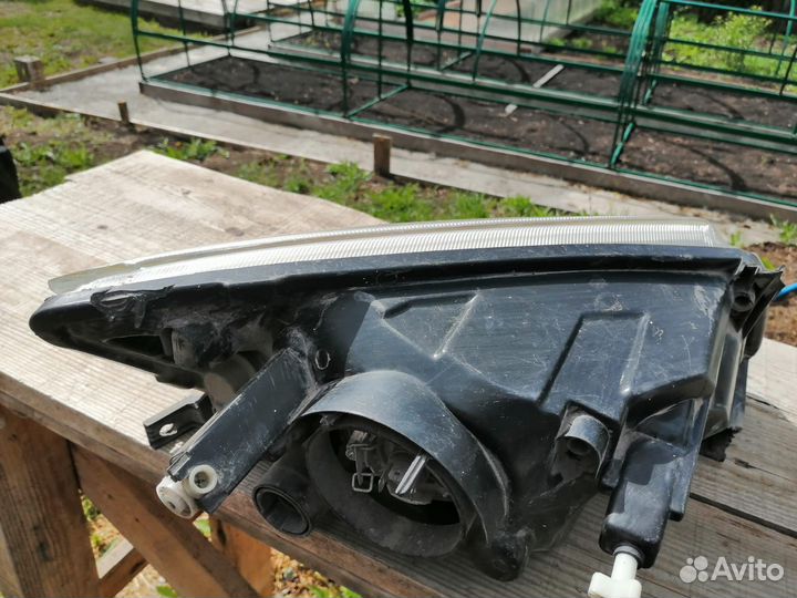 Фары на LADA granta