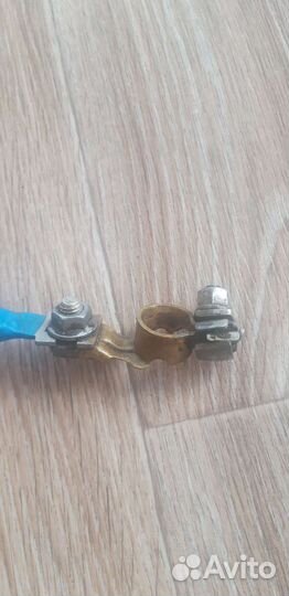 Провод заземления аккумулятора на кузов