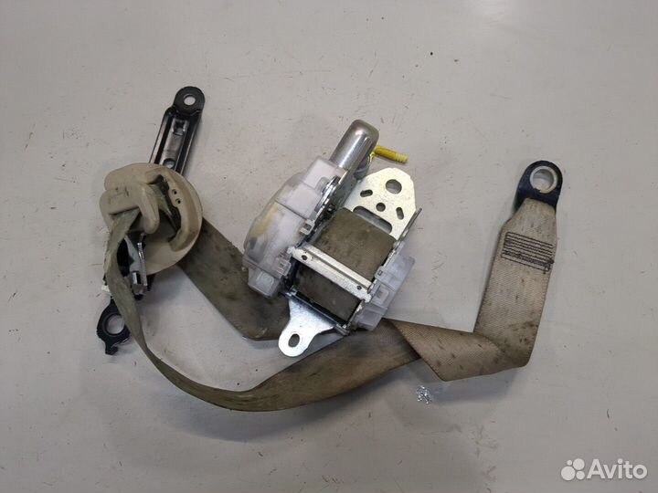 Ремень безопасности Toyota Venza, 2011