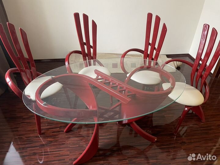 Кухонный стол