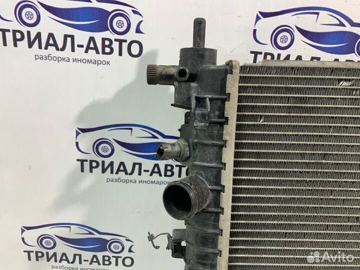 Радиатор основной Opel Zafira B Z18XER