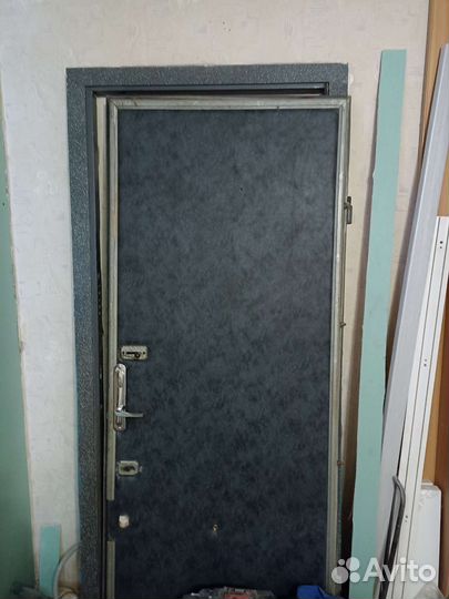 Дверь входная металлическая