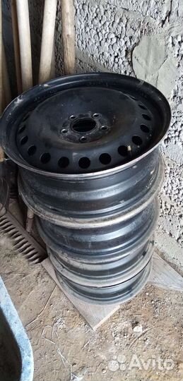 Штампованные диски r16