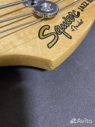 Fender squier vintage modified 70s jazz bass